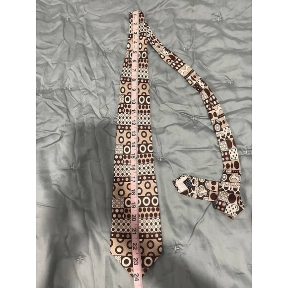 Vintage Dolce & Gabbana Cravatte Men's Monogram Silk Tie Brown - Picture 7 of 7